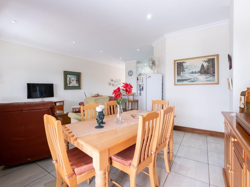 Modern 2 Bedroom Apartment with Scenic Views - Howick North Security Estate - Photo 8