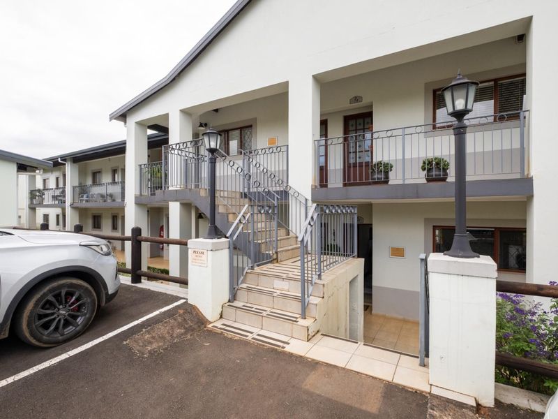 Modern 2 Bedroom Apartment with Scenic Views - Howick North Security Estate - Photo 3