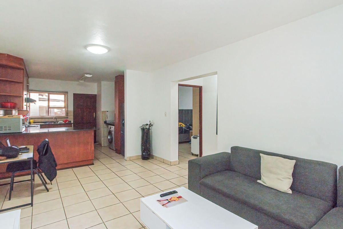 2 Bedroom Townhouse - Bendor! - Photo 5