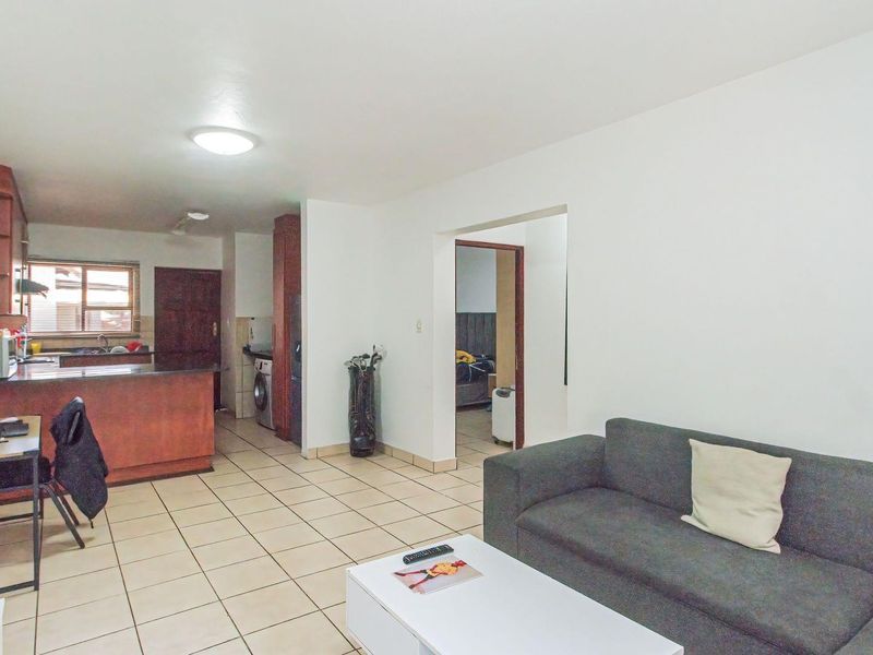 2 Bedroom Townhouse - Bendor! - Photo 5