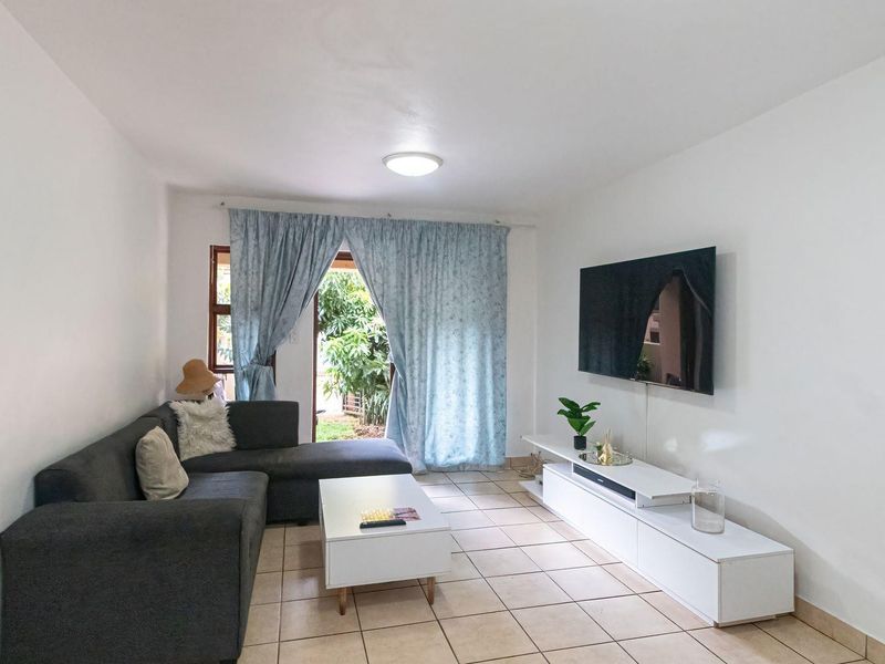 2 Bedroom Townhouse - Bendor! - Photo 4