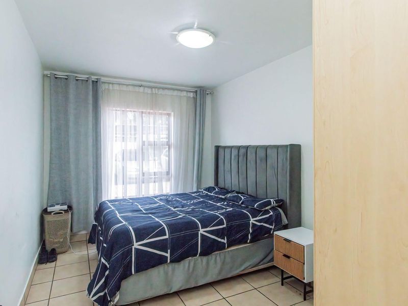 2 Bedroom Townhouse - Bendor! - Photo 10