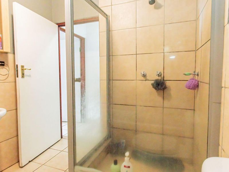 2 Bedroom Townhouse - Bendor! - Photo 9