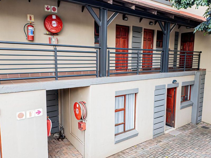 2 Bedroom Townhouse - Bendor! - Photo 1
