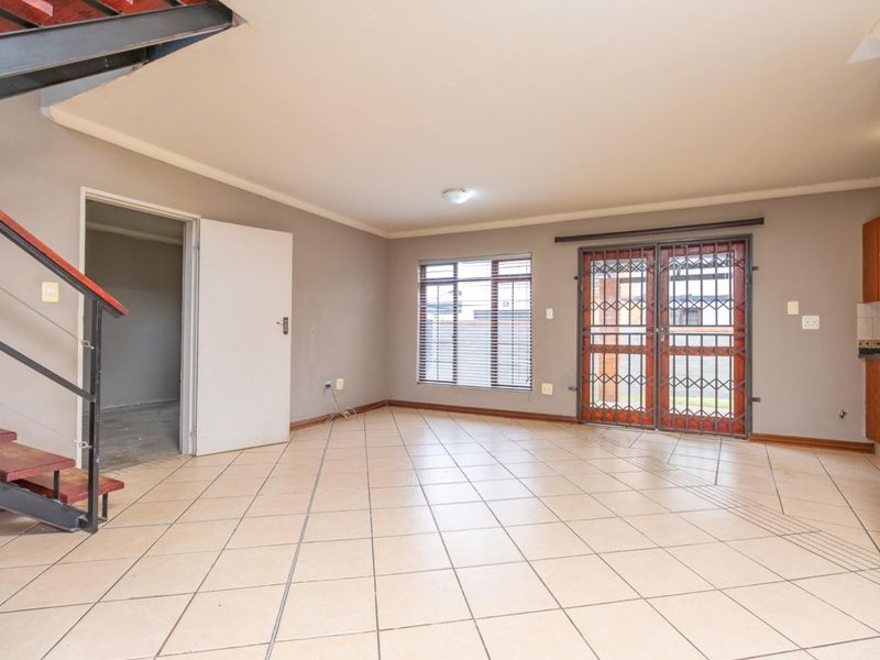 3 BEDROOM HOUSE FOR SALE IN WEDGEWOODS - Photo 4