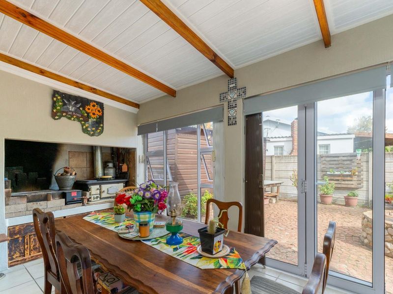 Cosy Townhouse located in Aalwynfleur Riversdale Western Cape - Photo 7