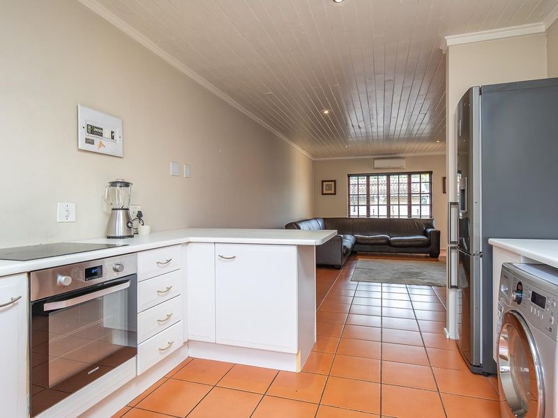 Simplex Living in a small complex. - Photo 3