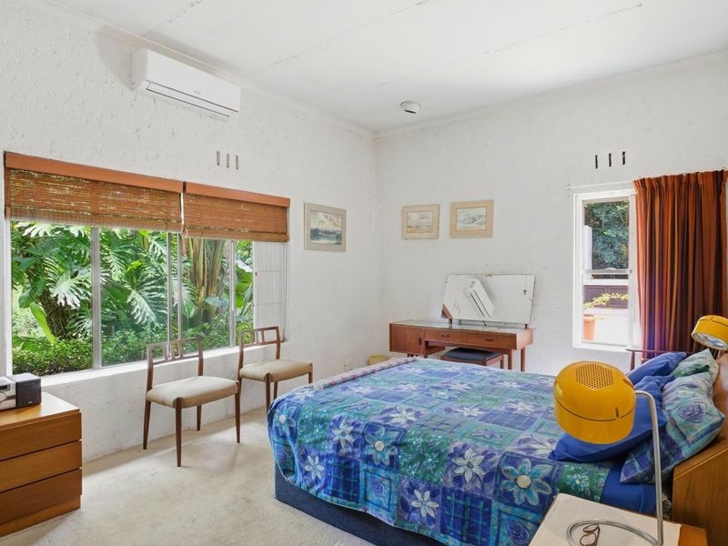 Elegant Bryanston East Townhouse with Lush Garden, Pool and Prime Location - Photo 8