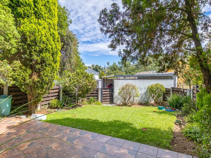 Ascot Park Fixer-Upper - Prime Location, Endless Potential - Photo 4