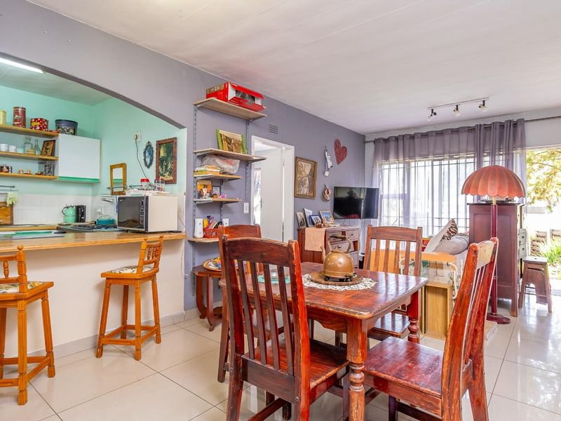 Ascot Park Fixer-Upper - Prime Location, Endless Potential - Photo 8