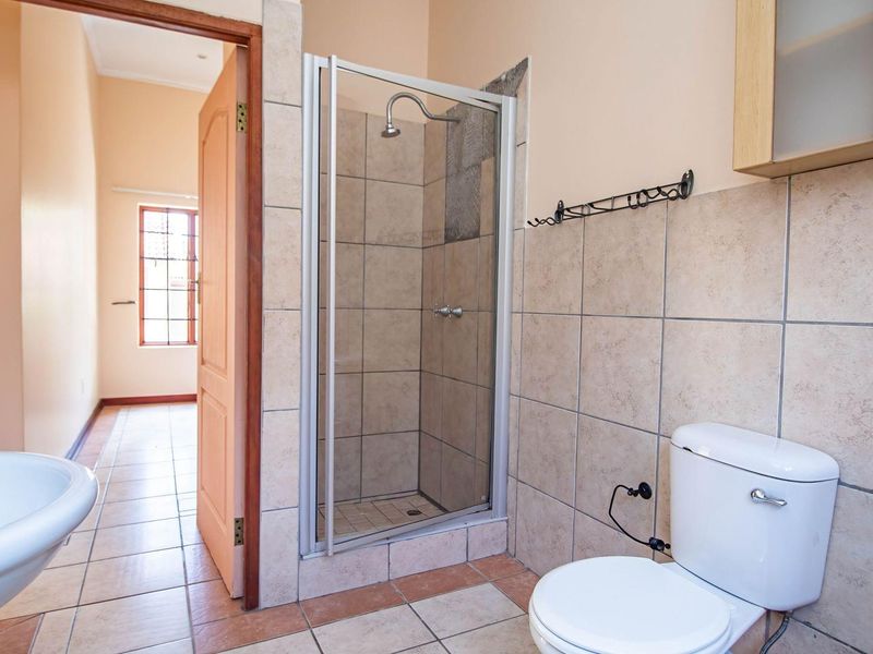 SPACE and LOCATION at its Bendor Best! - Photo 10