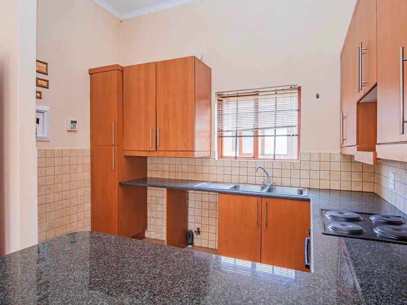 SPACE and LOCATION at its Bendor Best! - Photo 5