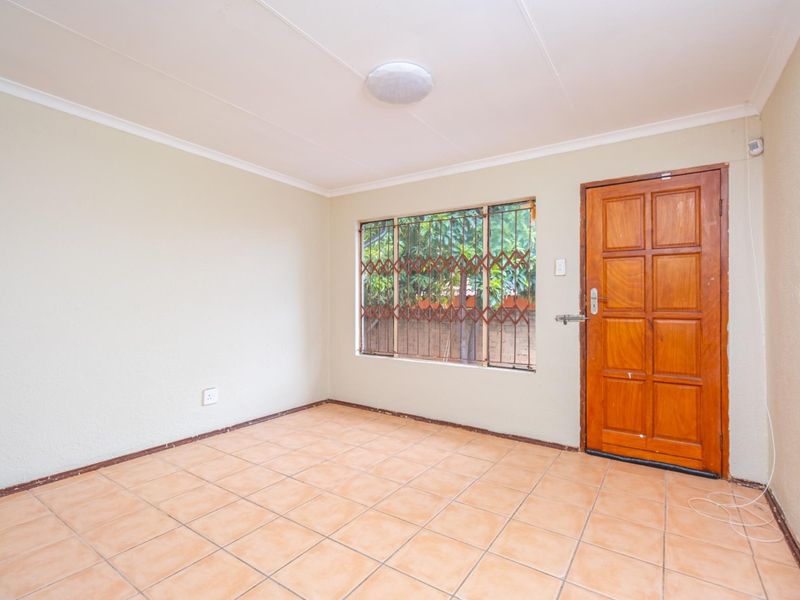 Perfect Starter Home for a Small Family in Tlhabane West! - Photo 5