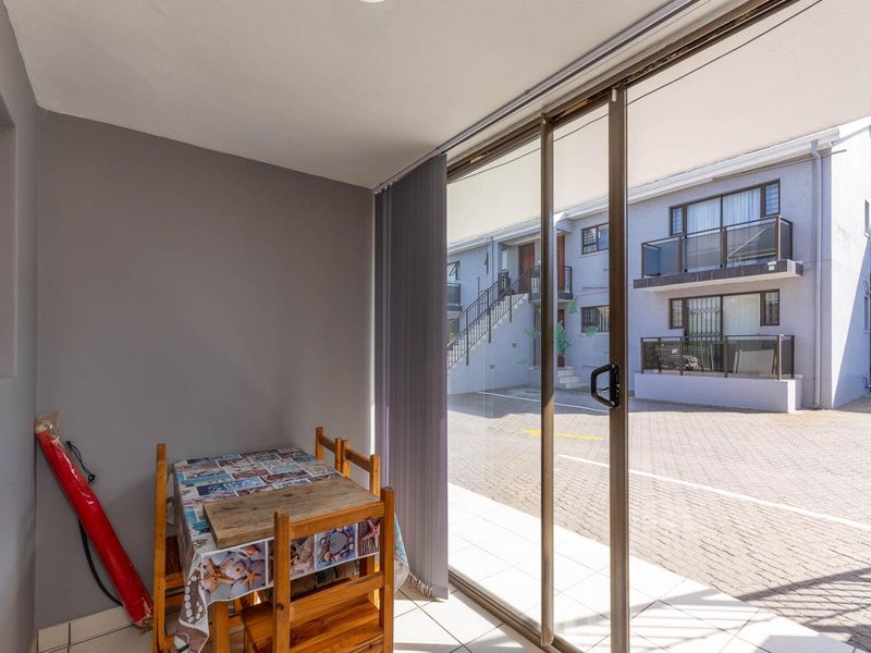 Furnished and ready to move in - secure coastal lifestyle! - Photo 7