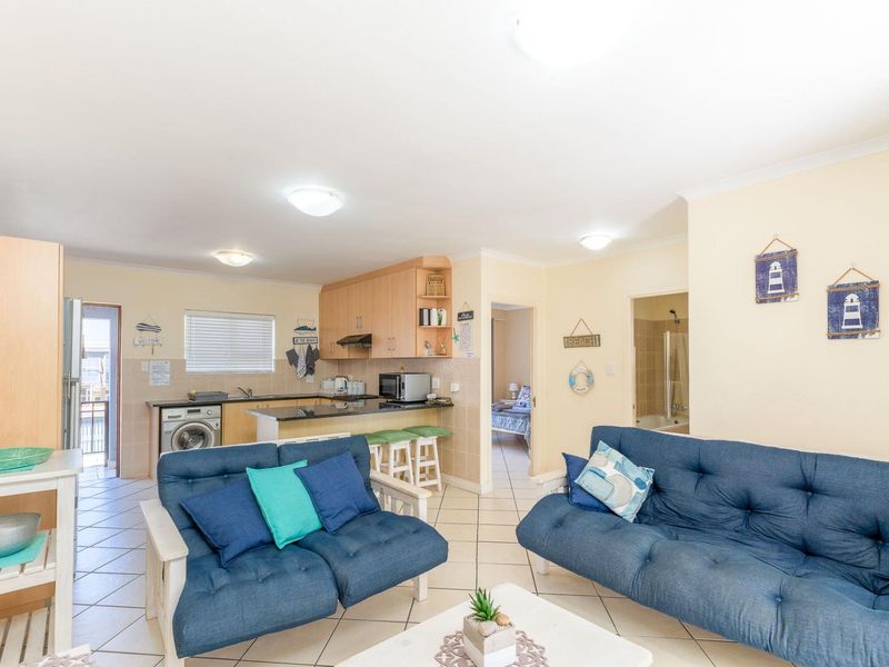 Stylish 2-Bedroom with Private Balconies and Built-In Braai in Hartenbos - Photo 7