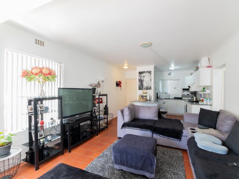 Groundfloor apartment in sea-side oasis - Photo 8