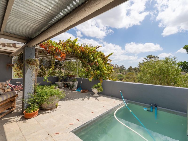 Setters Rest  - Napier, Overberg 4 Bedroomed farmhouse on smallholding R3.5m - Photo 10