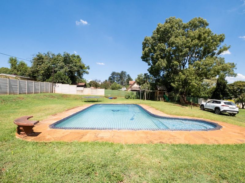 Spacious Family Home in a Quiet Neighbourhood - Close to Howick Preparatory - Photo 7