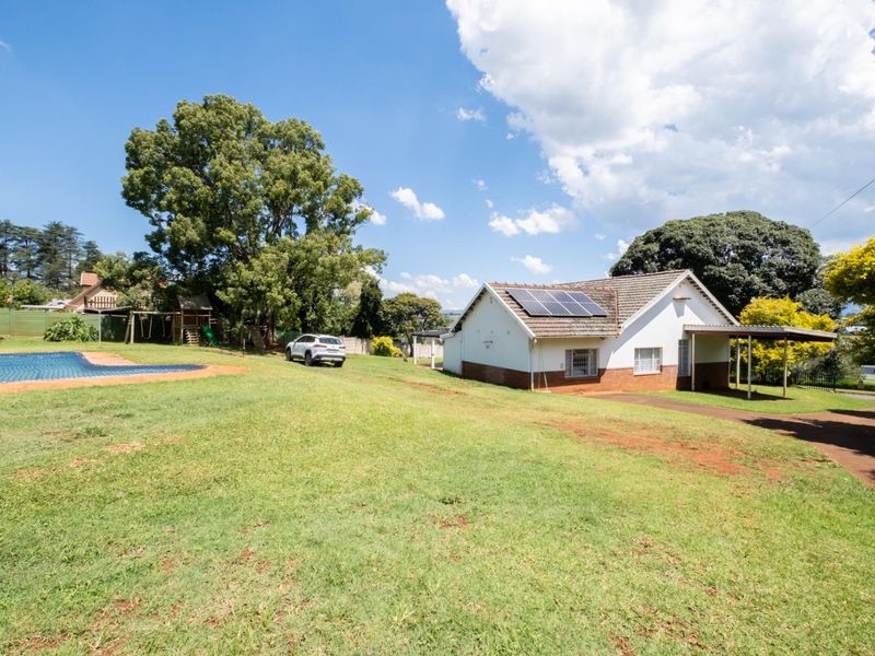 Spacious Family Home in a Quiet Neighbourhood - Close to Howick Preparatory - Photo 5