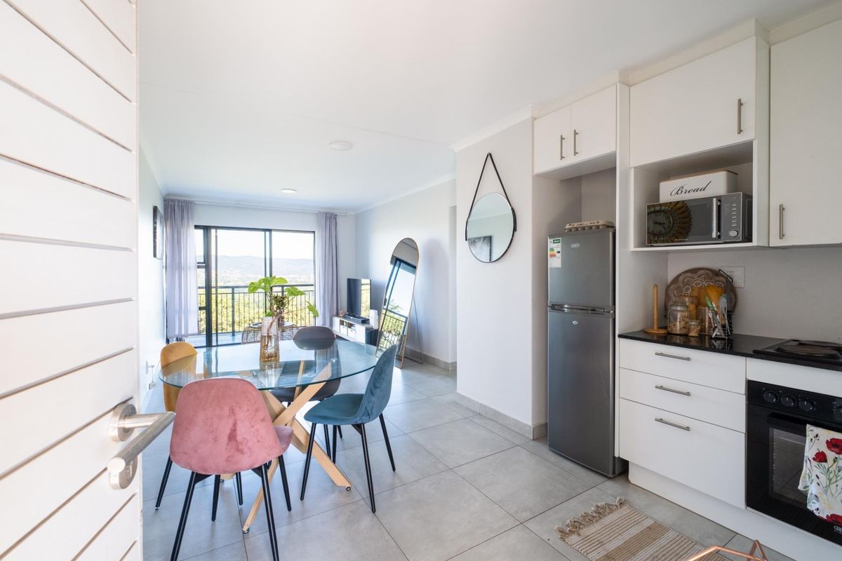 Secure Estate Living with Stunning City Views - Pietermaritzburg - Photo 4