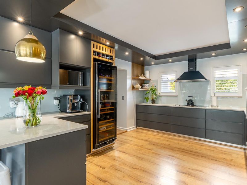 Exclusive Large North Facing Property on Boschenmeer Golf Estate - Photo 4