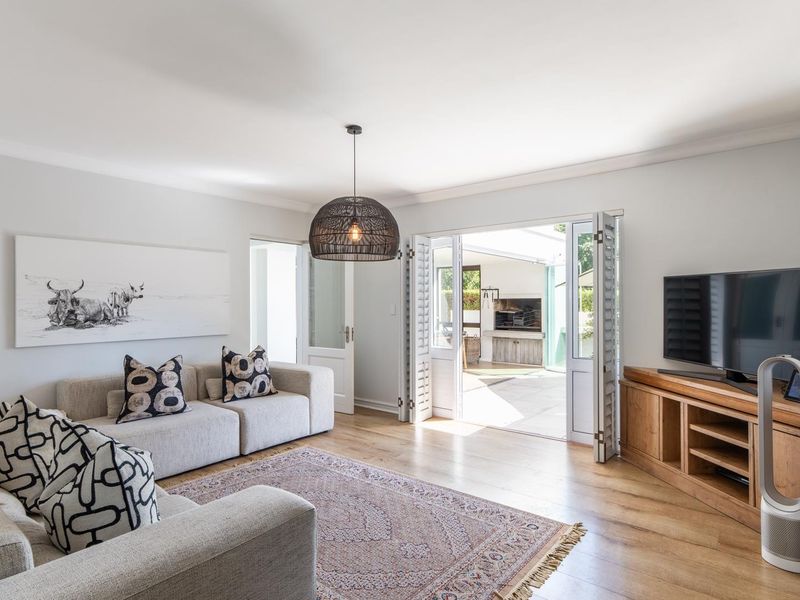 Exclusive Large North Facing Property on Boschenmeer Golf Estate - Photo 9