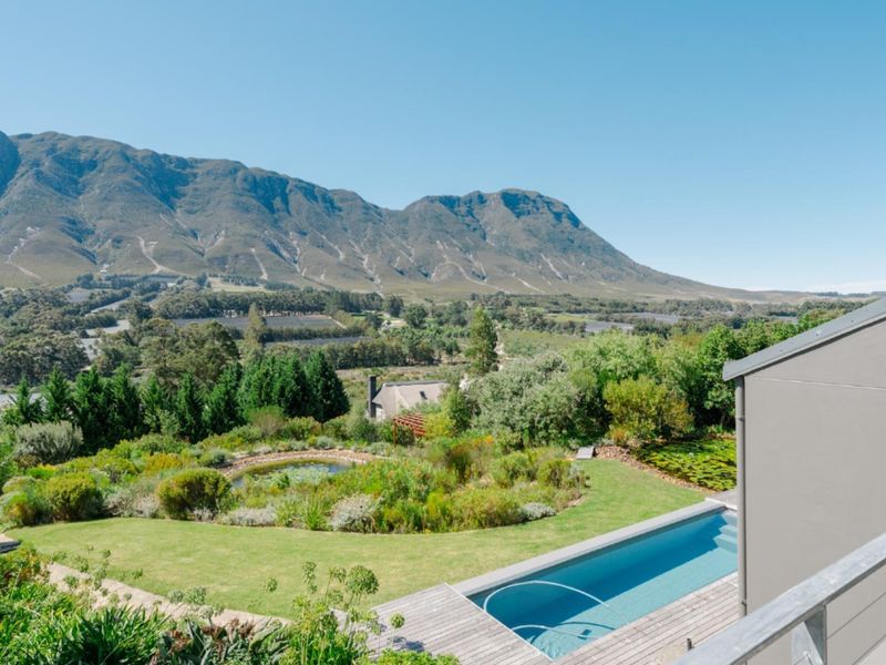 House Under Offer in Hemel en Aarde Valley Hermanus - Photo 2