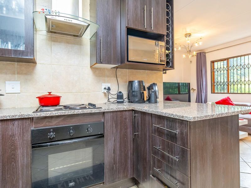 Modern, Secure Family Living in the Heart of Montana Park - Photo 9