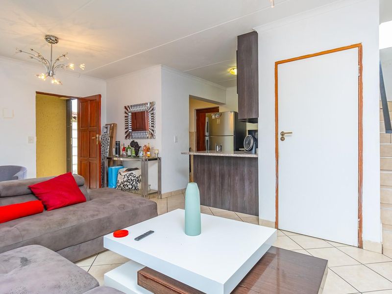 Modern, Secure Family Living in the Heart of Montana Park - Photo 5