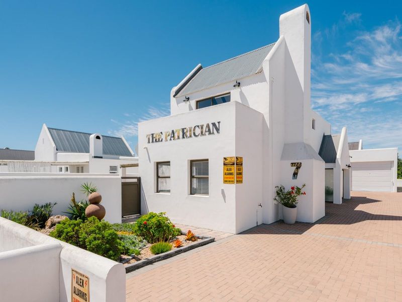House For Sale In Kersbosstrand, Dwarskersbos - Photo 1