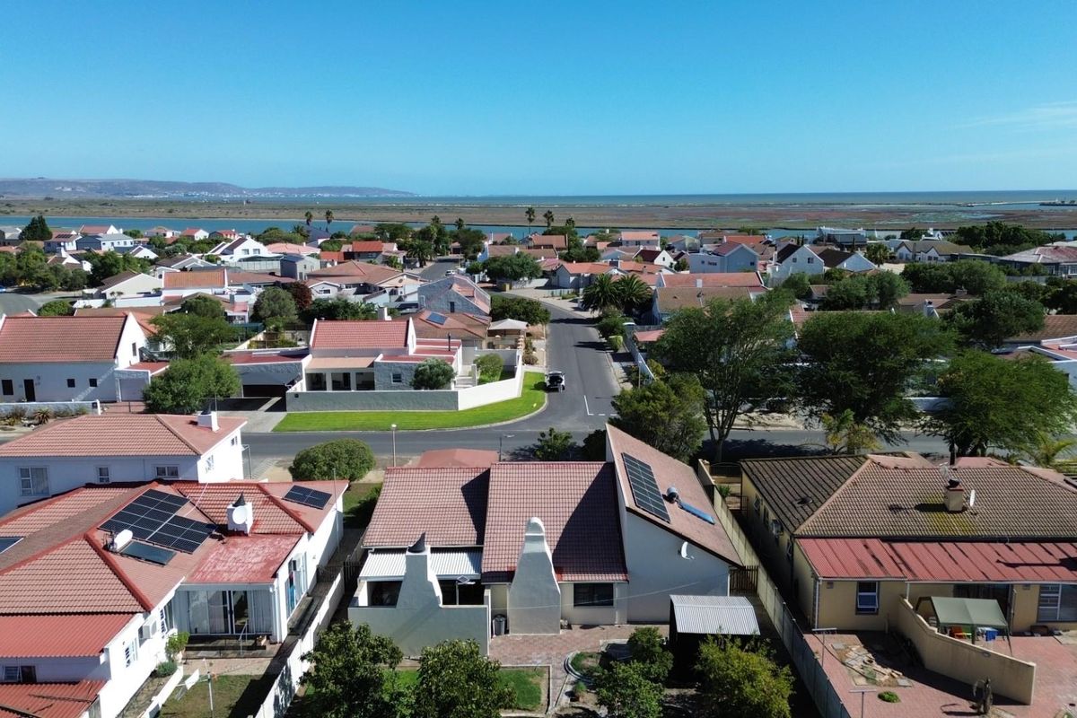 House For Sale In Port Owen - Photo 2