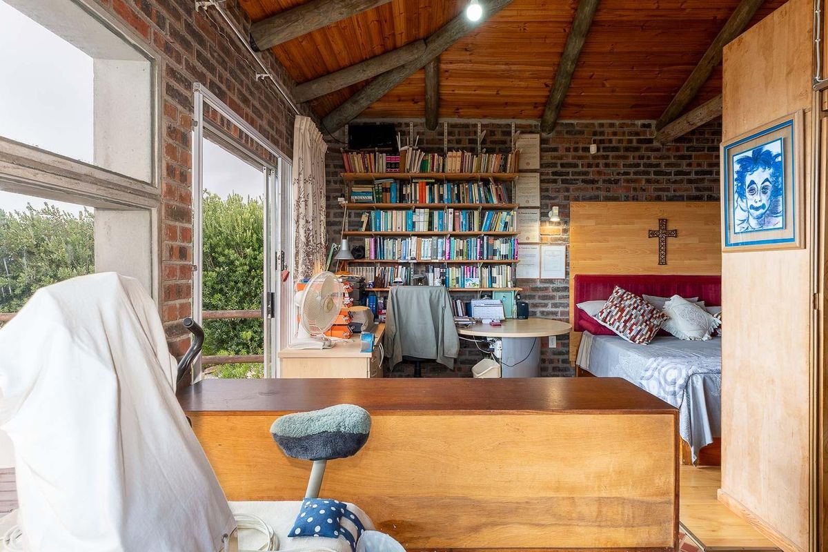 Bettys Bay - The mountain at your back door - Photo 5