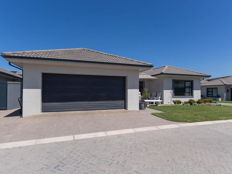 Are you over 50? Retire in style within walking distance of the sea. - Photo 3