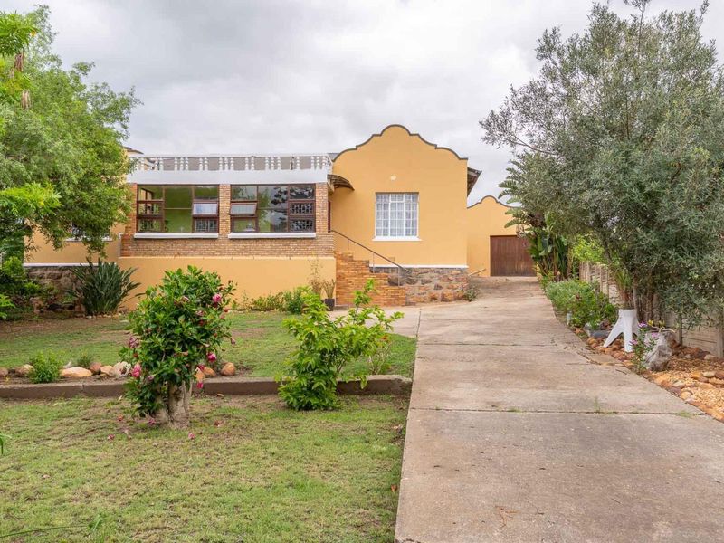 Three bedroom house on spacious Erf in Riversdale Western Cape - Photo 4