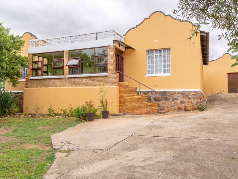 Three bedroom house on spacious Erf in Riversdale Western Cape - Photo 2