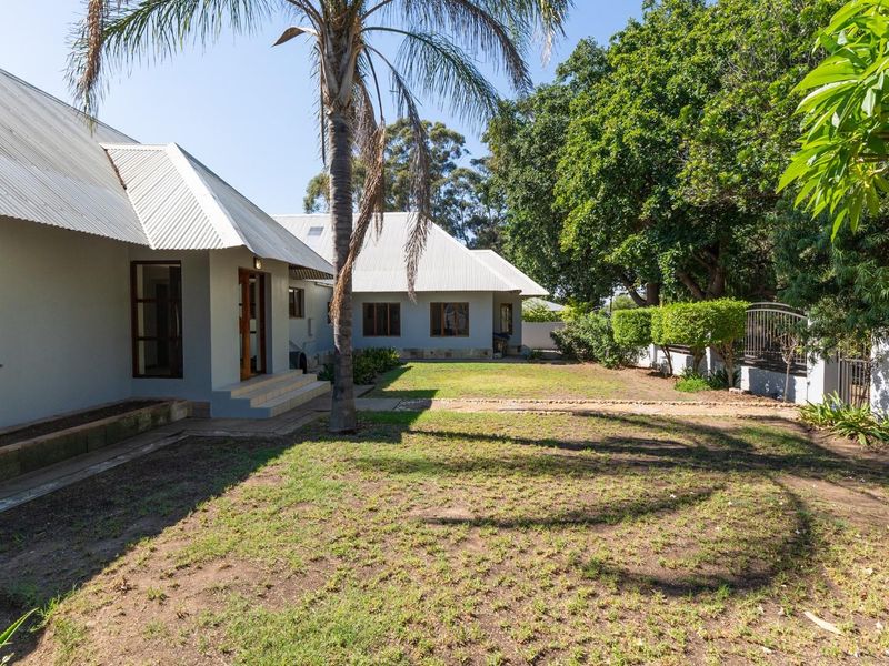 Your Dream Home in Robertson Awaits! - Photo 2