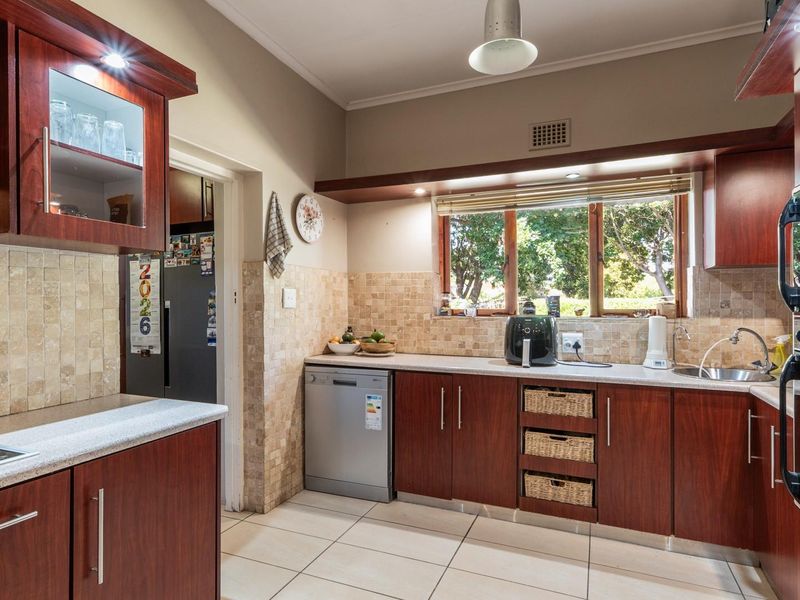 Your Dream Home in Robertson Awaits! - Photo 4