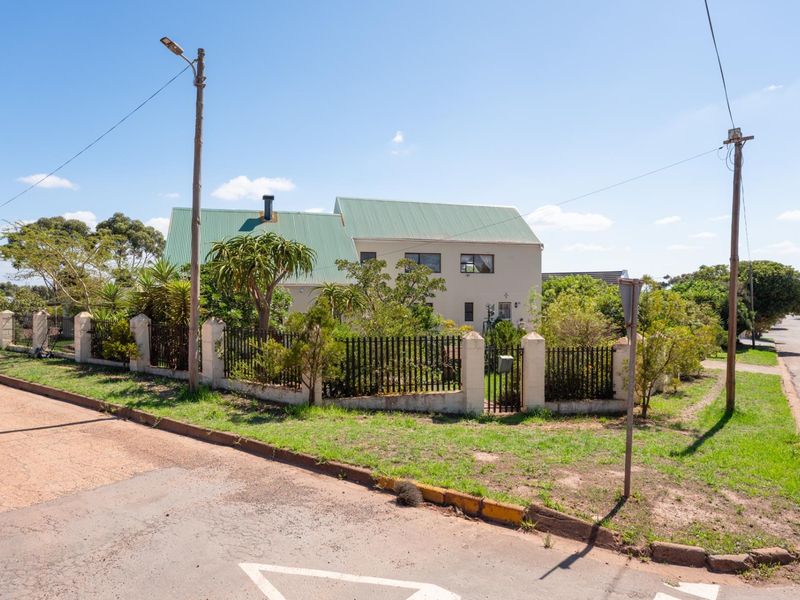 Large income generating  double-storey country home in Central Napier R3,6m - Photo 3