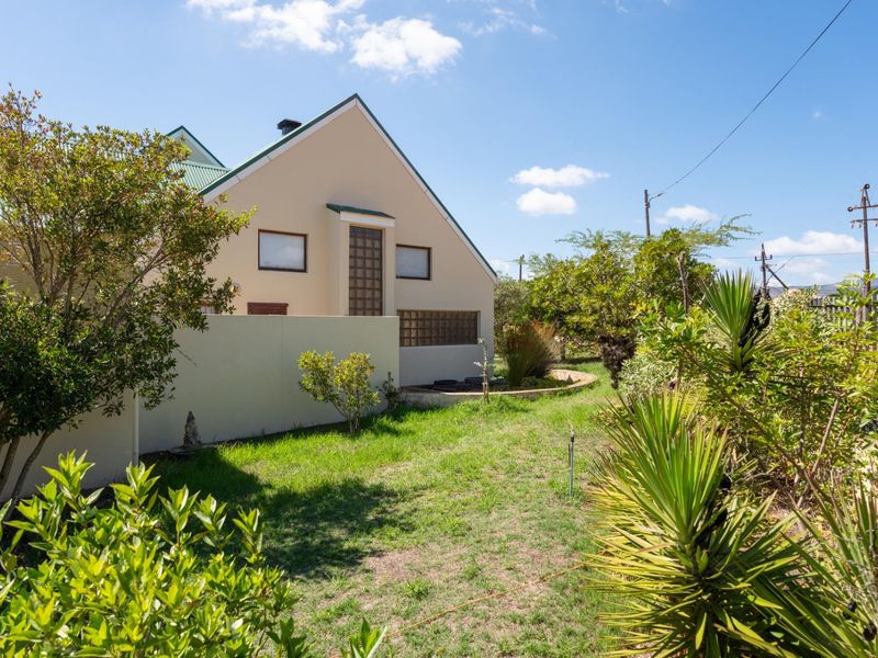 Large income generating  double-storey country home in Central Napier R3,6m - Photo 4