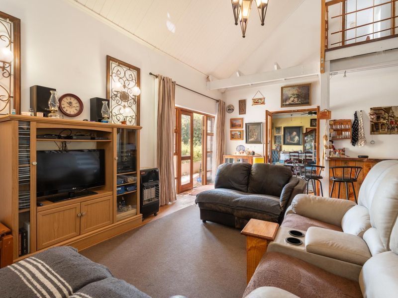 Large income generating  double-storey country home in Central Napier R3,6m - Photo 8