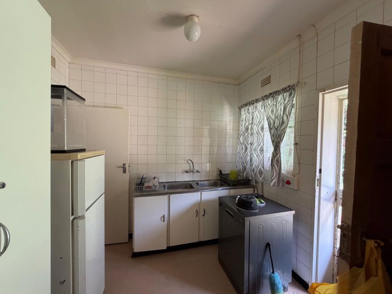 Big Family Home with Endless Potential -Protea Park Rustenburg - Photo 6