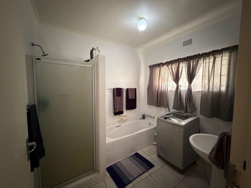 Big Family Home with Endless Potential -Protea Park Rustenburg - Photo 10