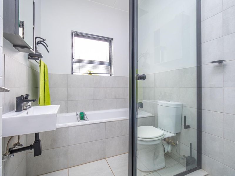 The Ultimate Lock-up-and-Go for the Connoisseur - Photo 9