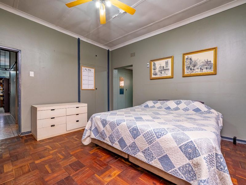 Full Title 4 Bedroom 2 Bathrooms with Flatlet in Valhalla - Photo 10