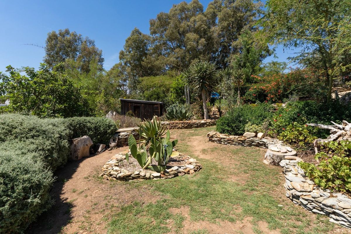 A COUNTRY HAVEN WITH A COTTAGE IN PICTURESQUE MCGREGOR. ​ - Photo 5