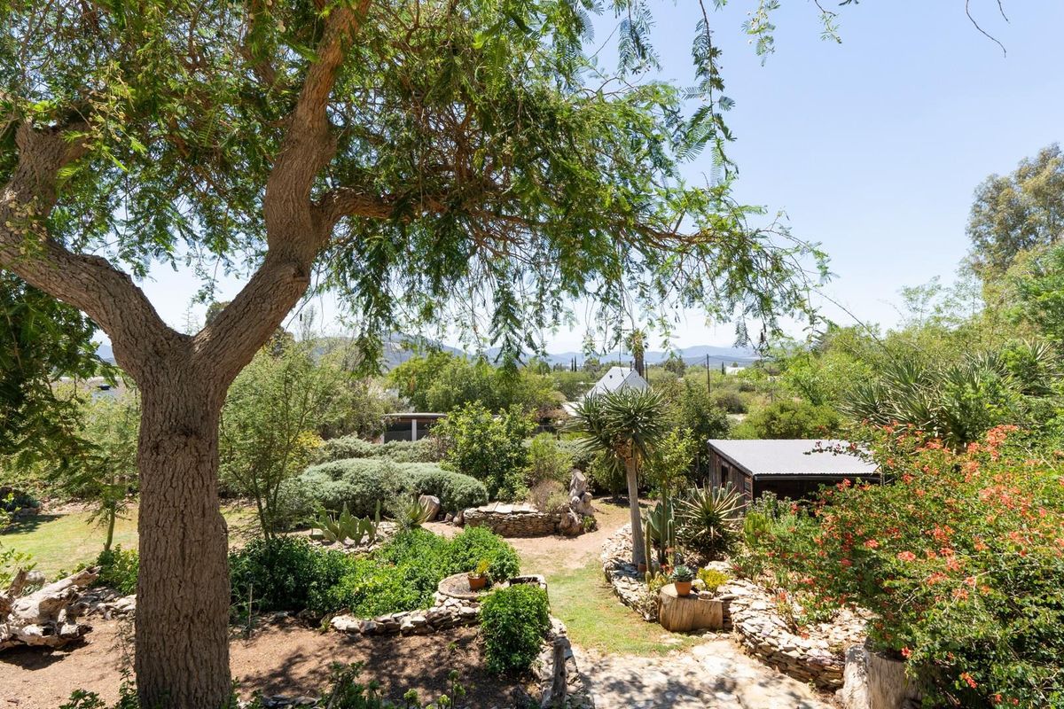 A COUNTRY HAVEN WITH A COTTAGE IN PICTURESQUE MCGREGOR. ​ - Photo 3