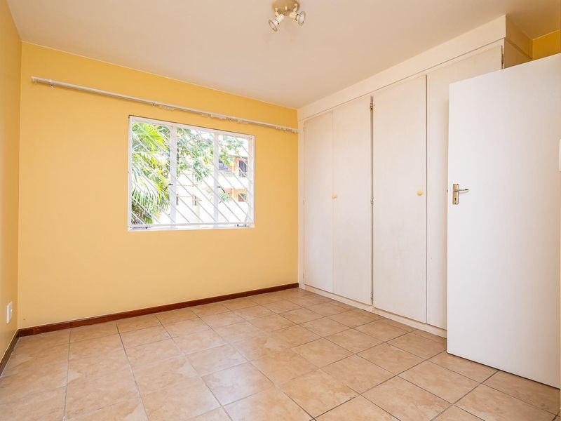 3 Bedroom 2 Bathroom 2 Garage Townhouse for Sale in die Hoewes - Photo 10