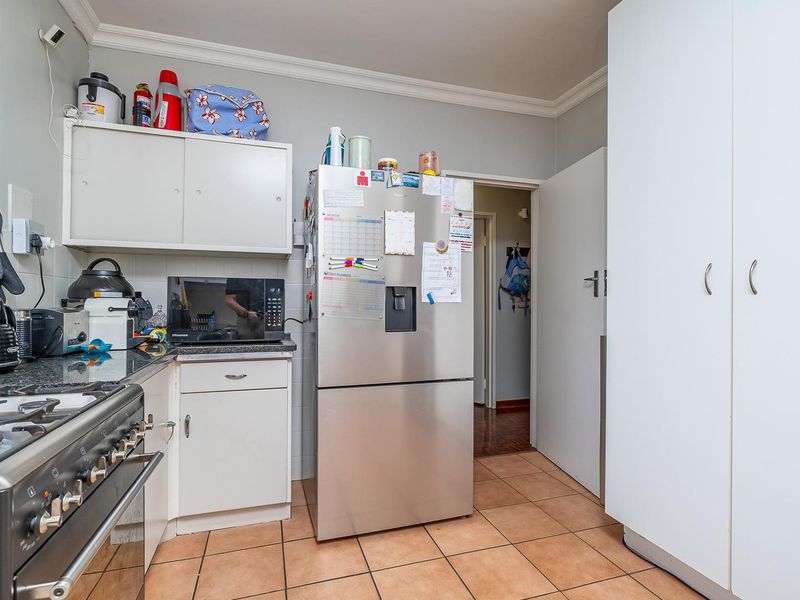 Simplicity living in the heart of Blackheath - Photo 8