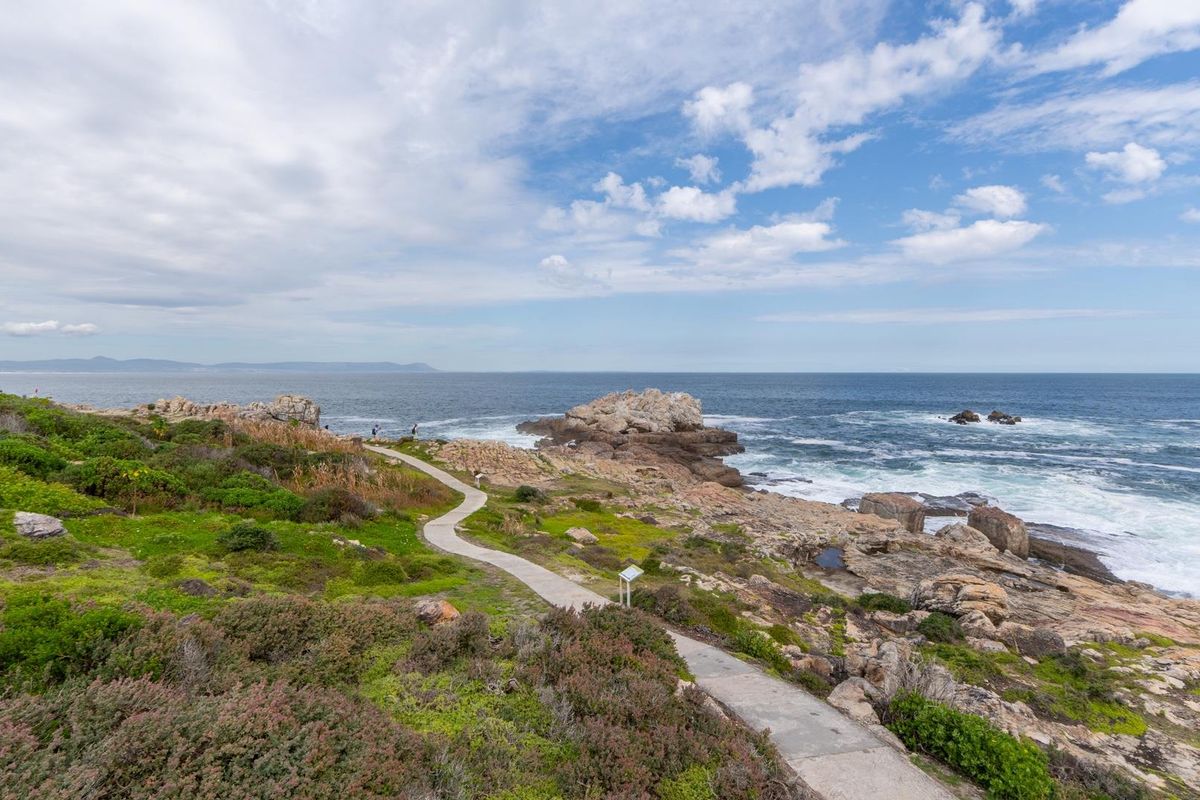 Apartment Under Offer in Hermanus Central Hermanus - Photo 4
