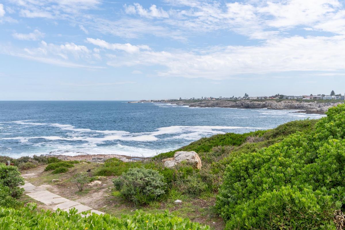 Apartment Under Offer in Hermanus Central Hermanus - Photo 3